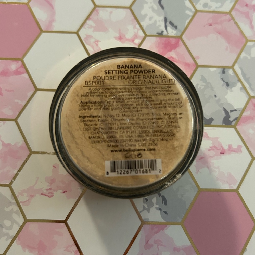 BELLÁPIERRE COSMETICS Banana Setting Powder - Picture 2 of 2